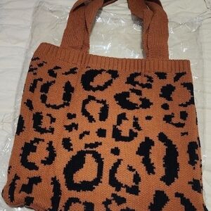 Leopard Print Knit Tote Bag - Brown and Black